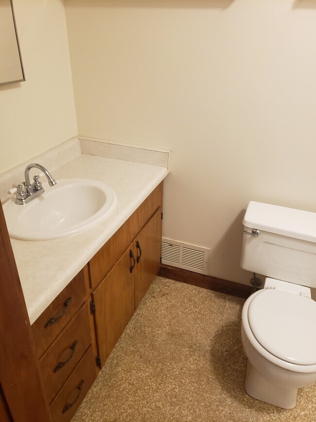 Foto del edificio - 314 N Bassett St