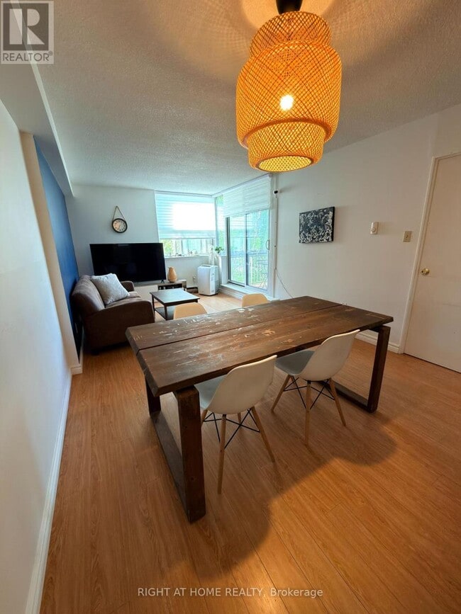 Building Photo - 2500 Bridletowne Cir