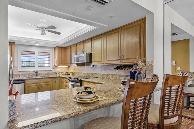 Building Photo - THE LANDINGS:  2 BR gorgeous condo with co...