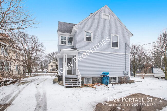 Building Photo - 1424 Portage Street