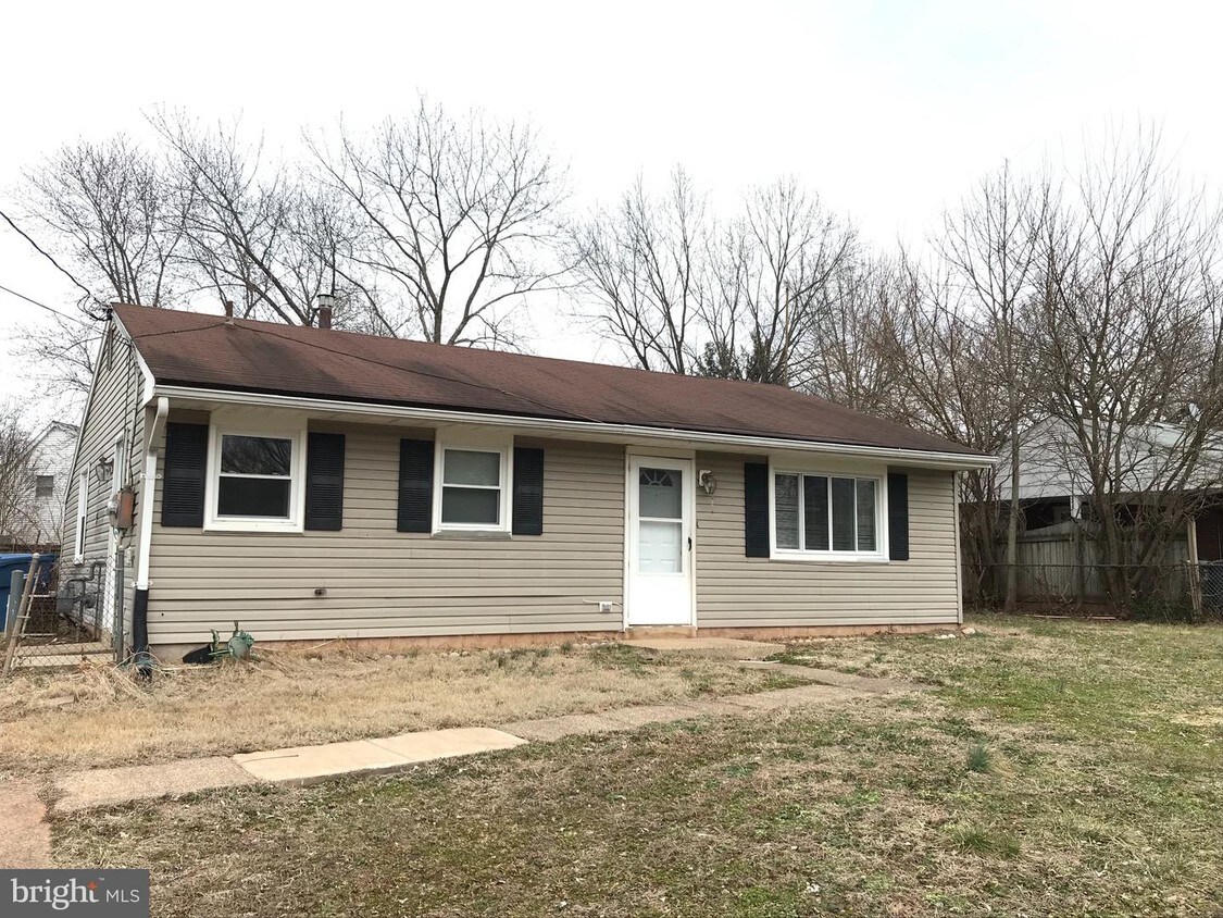Primary Photo - 9108 Yorkshire Ln