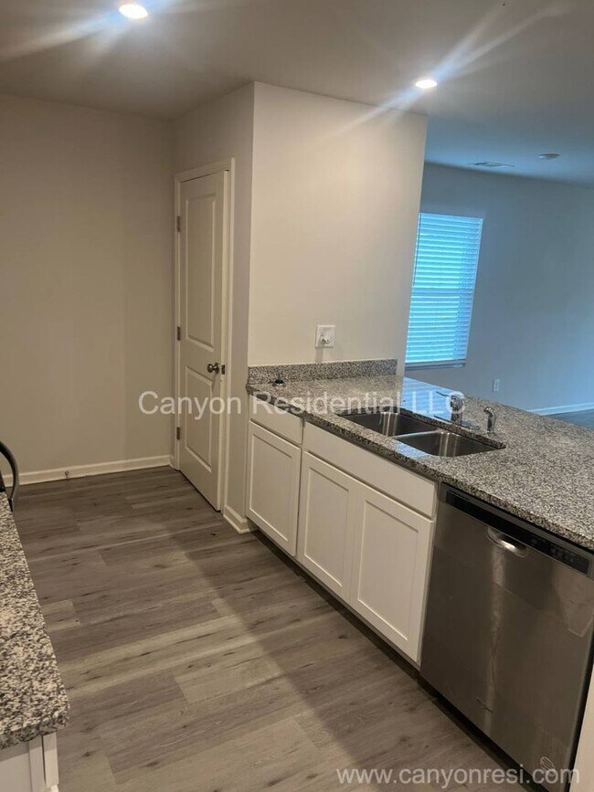 Building Photo - BRAND NEW single family house!3bedrooms,