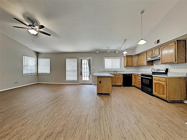 Building Photo - 2821 Carnaby Ln