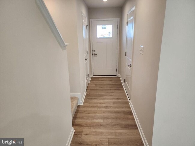Foto del edificio - 619 Laurelwood Cir