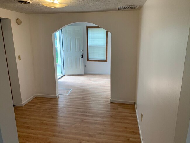 Foto del edificio - Available for the 2024 BSU Academic Year.