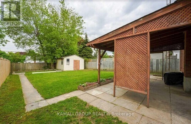 Photo du bâtiment - 68 Rosehill Blvd