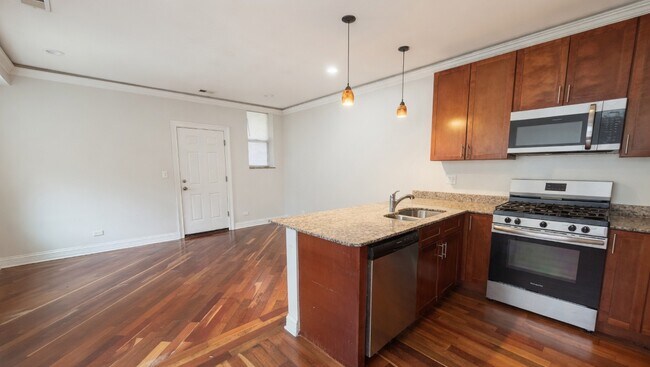 Building Photo - 2038 W Touhy Ave