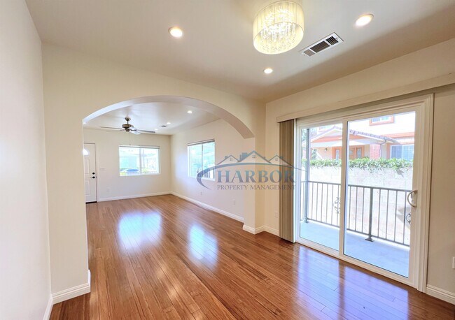 Foto del edificio - 562-566 W 11th St