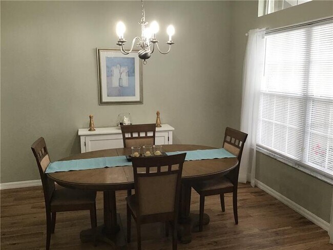 Foto del edificio - 2091 Snowflake Ln