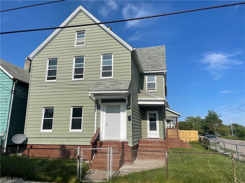Primary Photo - 2763 W 32nd St
