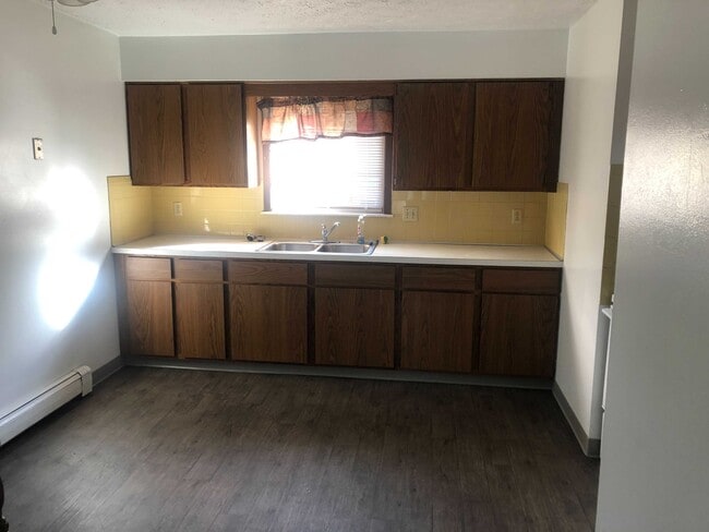 Building Photo - 161 Stadler Ct