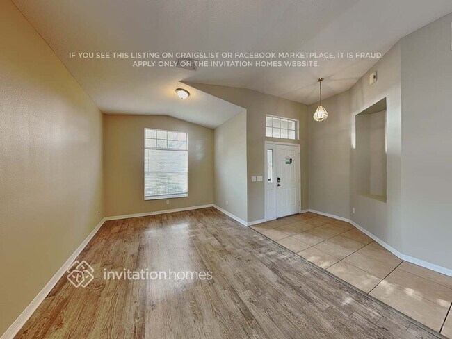 Building Photo - 13707 Ogakor Dr