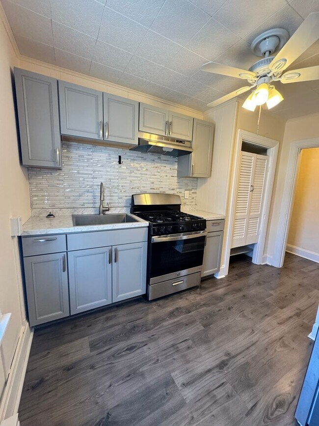 Foto del edificio - 301 N Catherine St