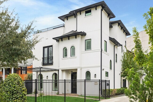 Foto del edificio - 2031 Sheridan St