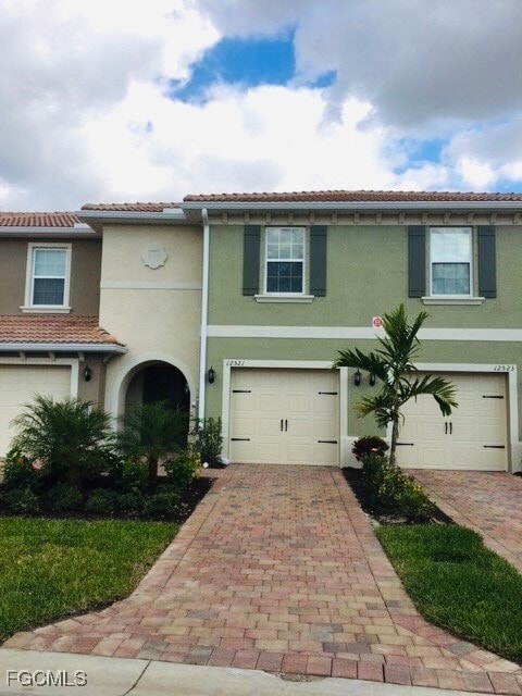 Primary Photo - 12521 Hammock Cove Blvd