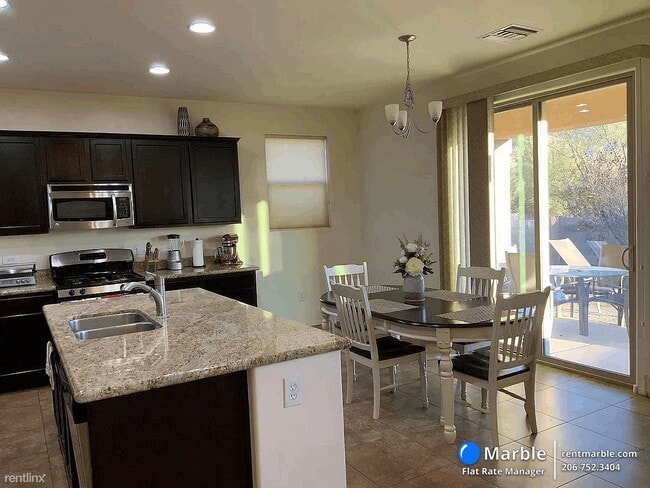 Building Photo - 4 br, 2.5 bath House - 476 E Channel View Pl