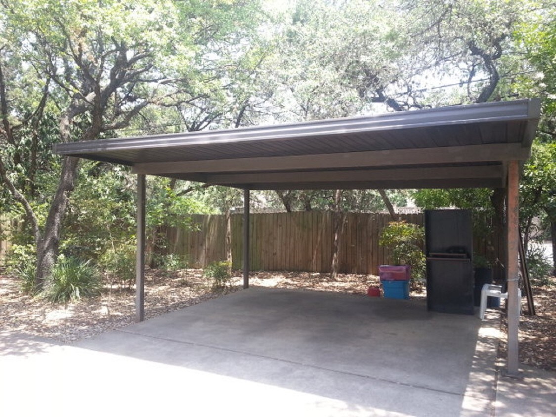 Pecos Duplex Apartments in Austin, TX