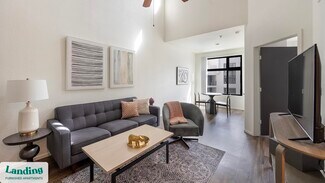 Building Photo - 1001 E Playa Del Norte Dr