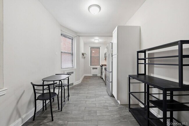 Foto del edificio - 155-01 90th Ave