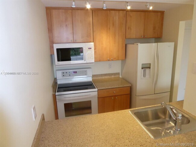 Foto del edificio - 2530 SW 3rd Ave