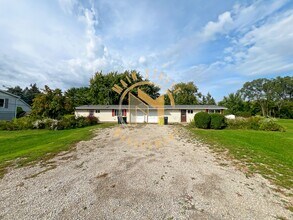 Building Photo - 2138 County Rd Y