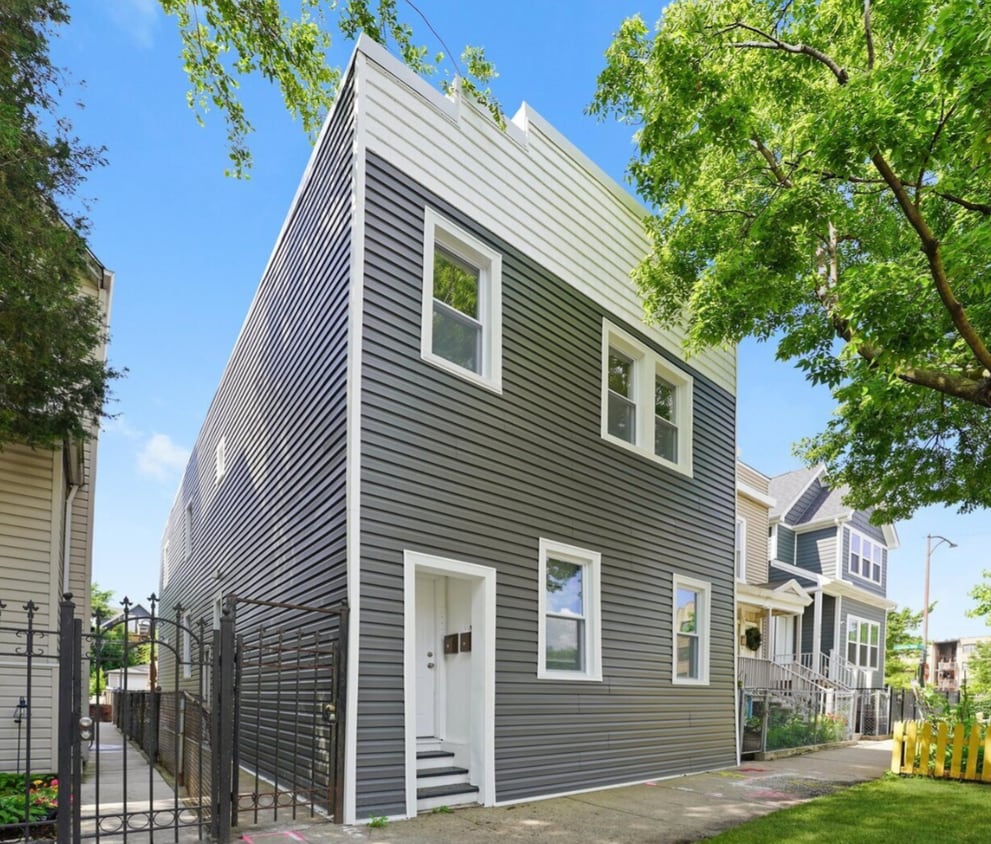 Primary Photo - 3575 W Dickens Ave