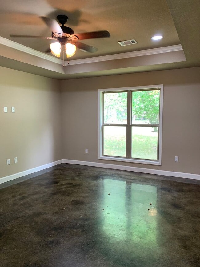 Building Photo - 3bed/2bath Home near Brookland Schools!