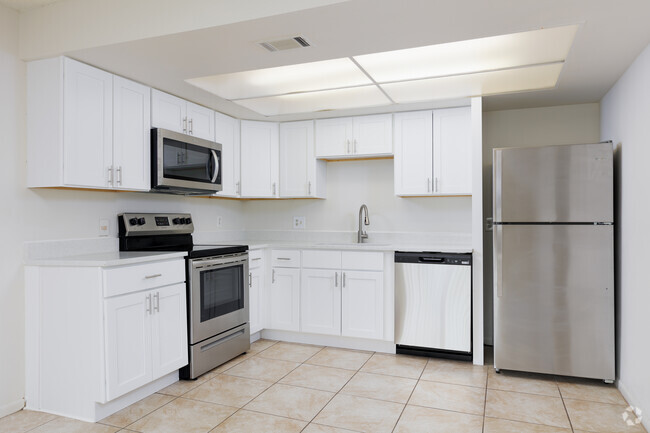 1BR, 1BA 842SF - Outrigger Village Apartments