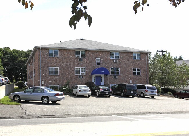 Foto principal - Newport Condominiums