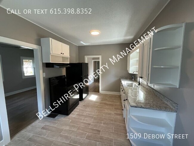 Photo - 1509 Debow St House