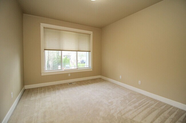 Foto del edificio - Alluring 4 Bedroom, 2.5 Bathroom Modern ho...