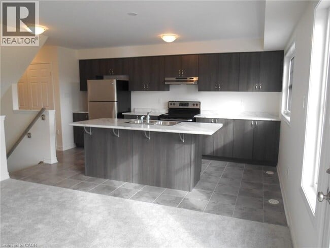 Building Photo - 15 Outlook Ter