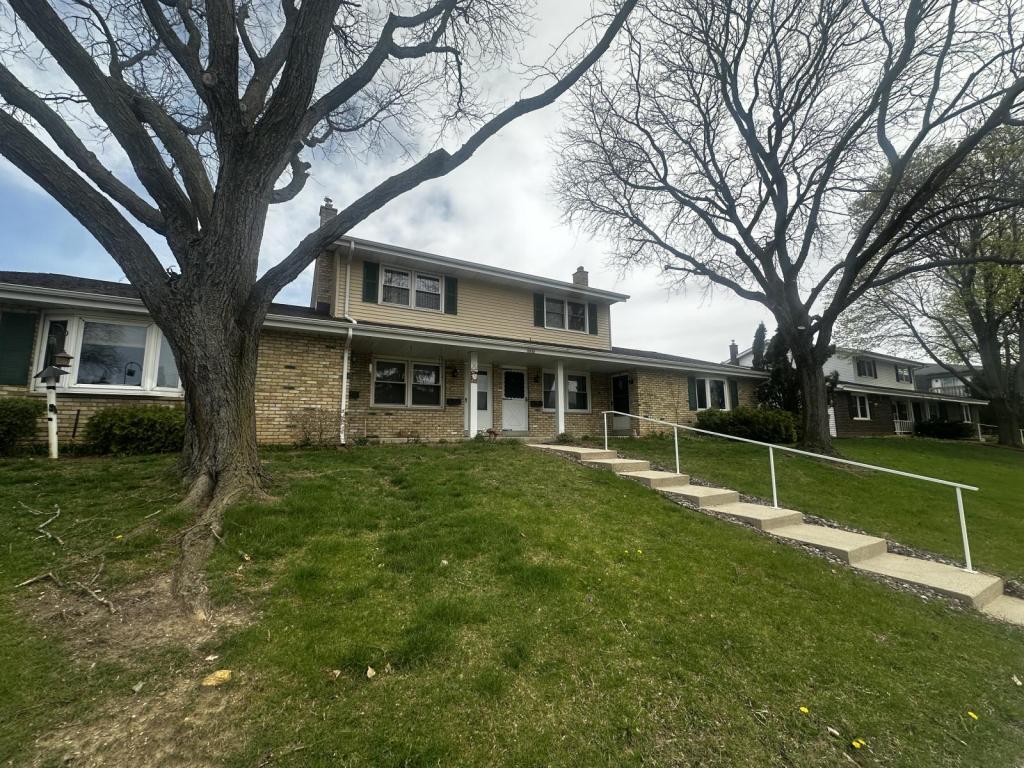 Primary Photo - 2012 Miller St
