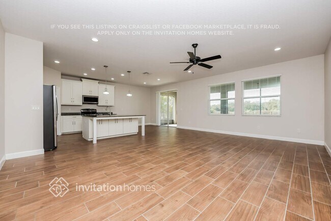 Foto del edificio - 6524 Salt Creek Ave