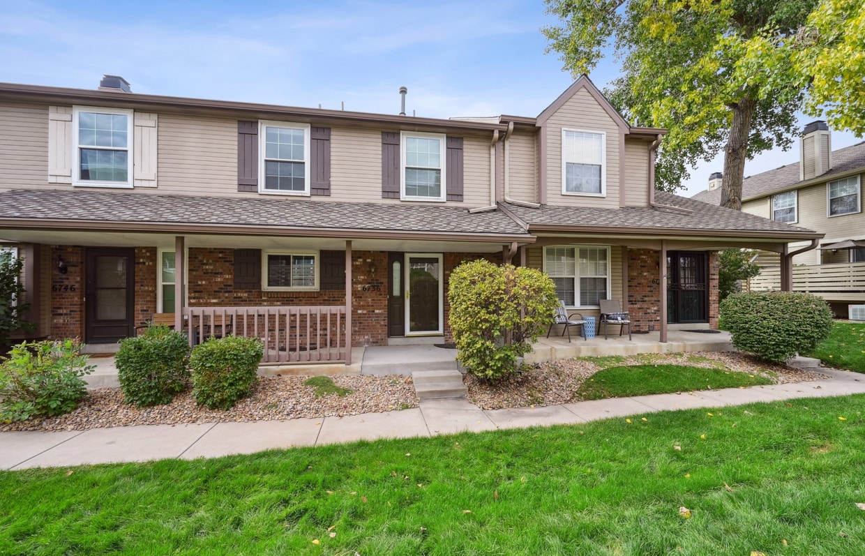 Photo - 6736 S Poplar Court