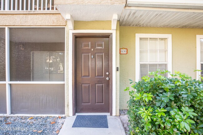 Foto del edificio - 10075 Gate Pkwy