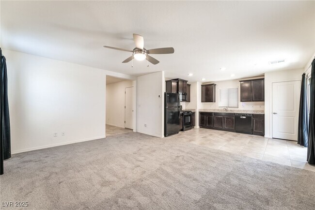 Foto del edificio - 6213 Clackamas Ct