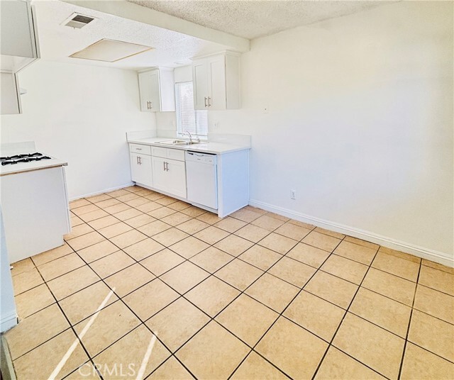 Building Photo - 241 S Curtis Ave