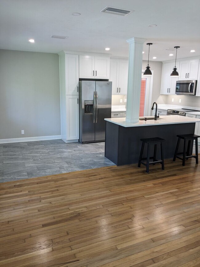 Foto del edificio - Beachside 3 bedroom, 2 bathroom in Daytona Beach