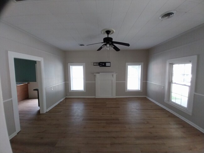 Building Photo - 5456-A Figure Eight Rd -2