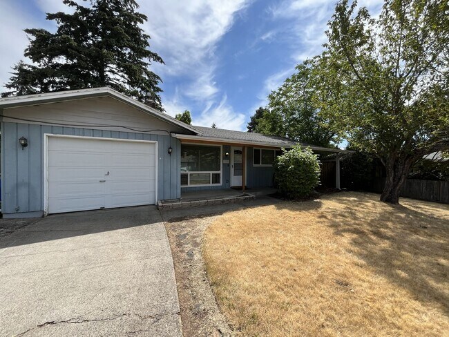 Foto del edificio - Charming Single-Level 3 Bedroom Home with Spacious Fenced Backyard, Landscaping Included & Great ...