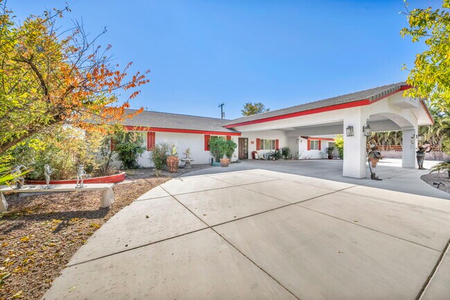Foto del edificio - 3037 Palomino Ln