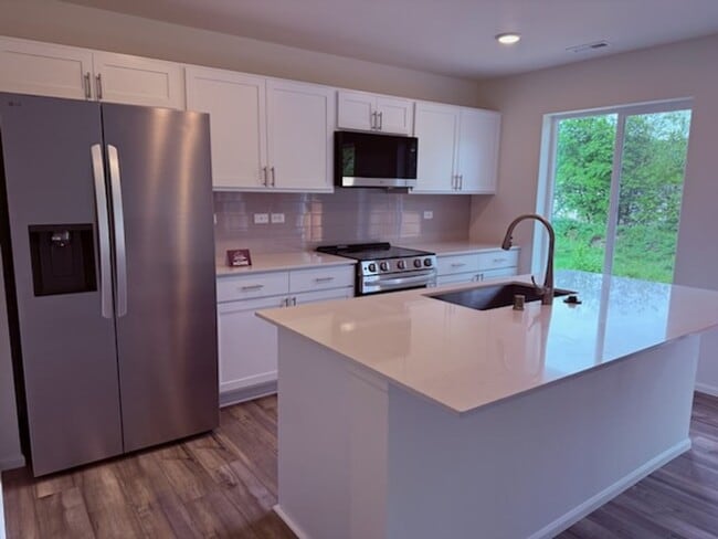 Building Photo - Sulton brand new home - 3 bedroom, 2.5 bath with 2 car garage - Available NOW!