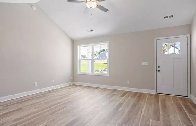 Foto del edificio - 486 Placid Pond Dr