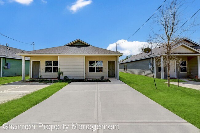 Foto del edificio - 3 br, 2 bath House - 409 E Avenue G