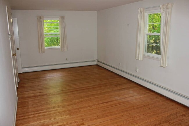 Foto del edificio - 734 Trephanny Ln