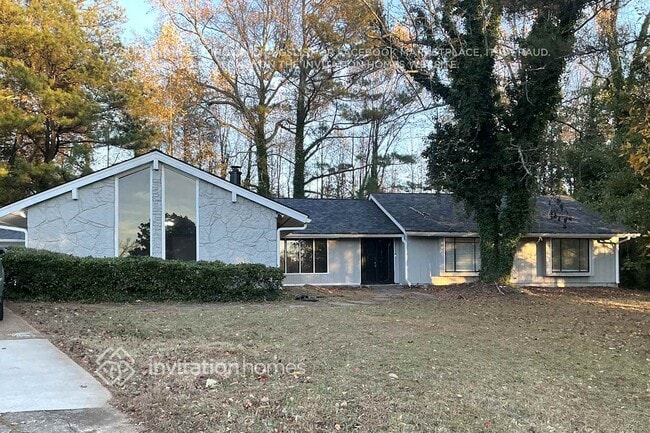 Building Photo - 5388 Golfcrest Cir