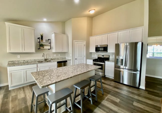 Building Photo - 107 Forest Garden Dr