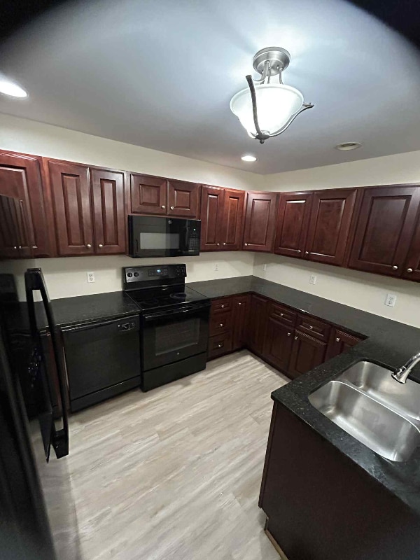 Foto del edificio - 324 Long St