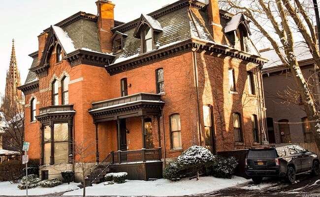 Foto del edificio - 414 Franklin Street, Unit 3